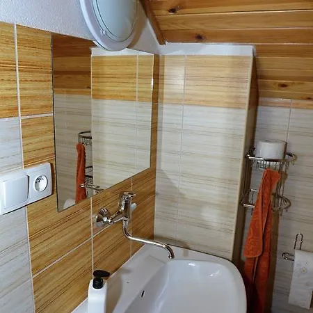 招待所 Otevrena Naruc 3*