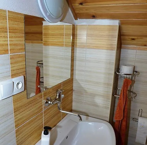 Maison d'hôtes Otevrena Naruc 3*